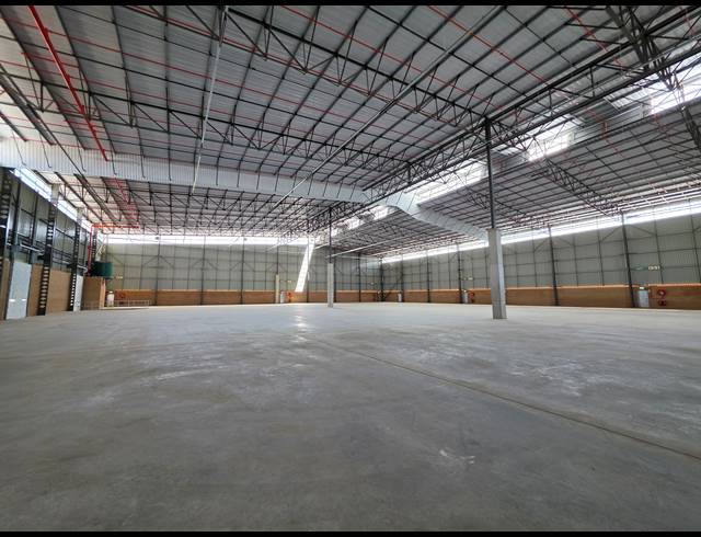 4,630M² WAREHOUSE TO LET IN AIRPORT PARK